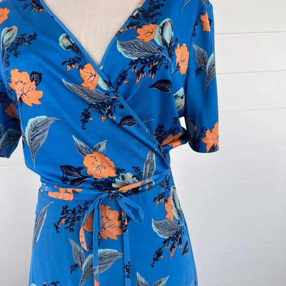 Blue Floral DVF Wrap Dress - Picture 3 of 3